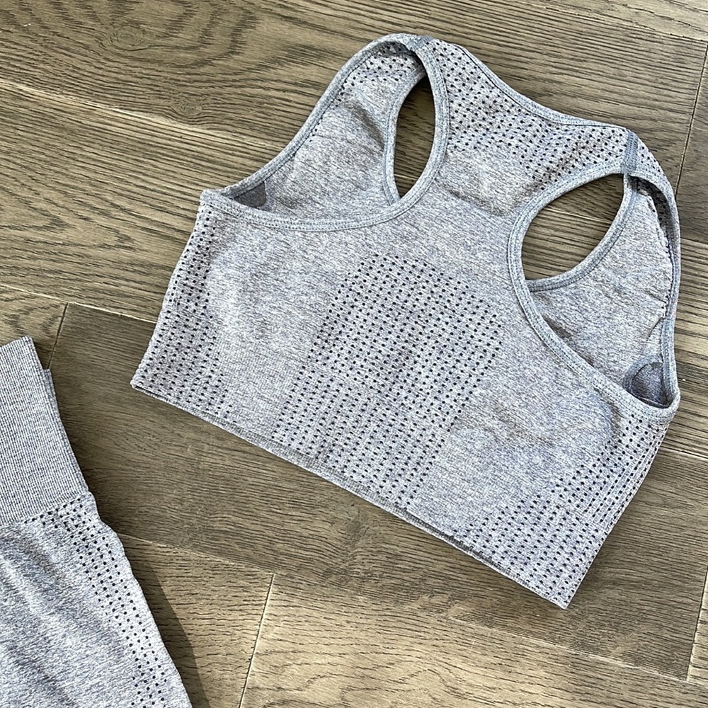 GRAY workout set - Picture 7 of 8